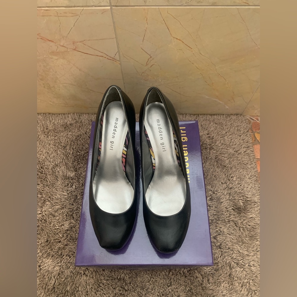 Madden Girl Heels Size 9 - Picture 1 of 6